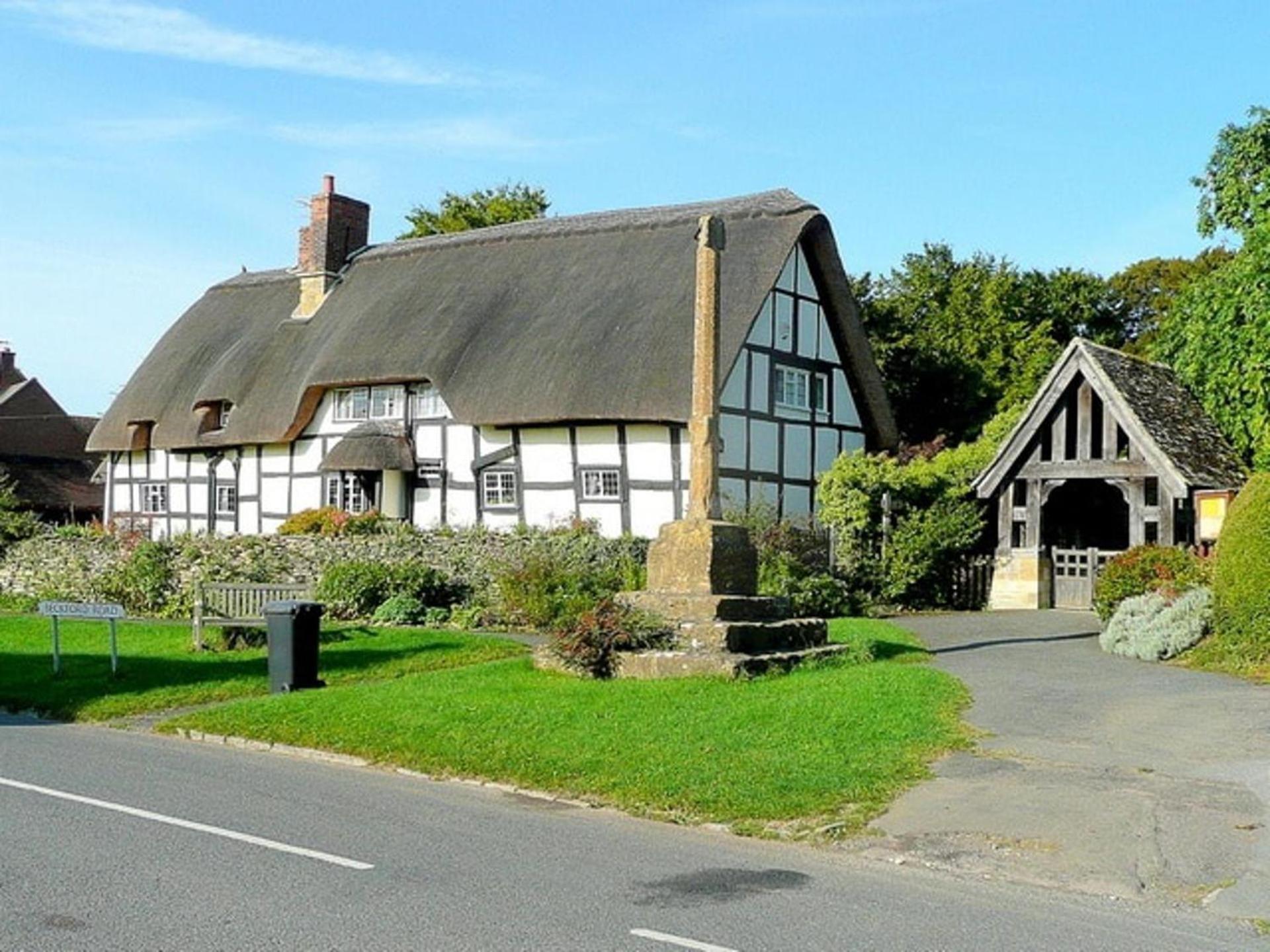 Inviting 3-Bedroom Lodge In Ashton Under Hill Ившам Екстериор снимка
